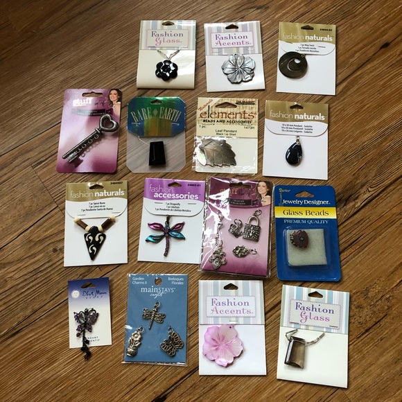 Jewelry - Jewelry Pendant/Wire/Bead Set